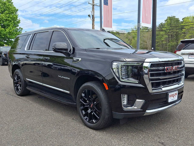 2023 GMC Yukon XL SLT 4WD photo