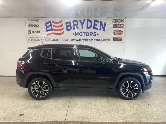 2023 Jeep Compass Limited 4WD photo
