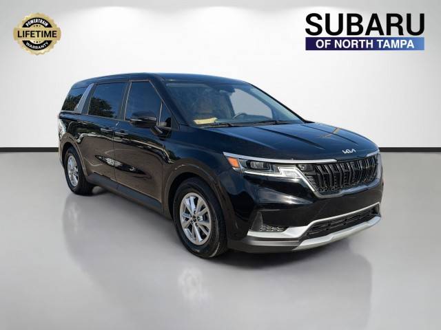 2023 Kia Carnival LX FWD photo