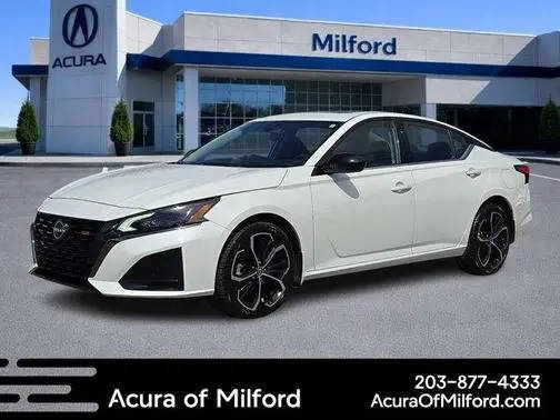 2023 Nissan Altima 2.5 SR AWD photo