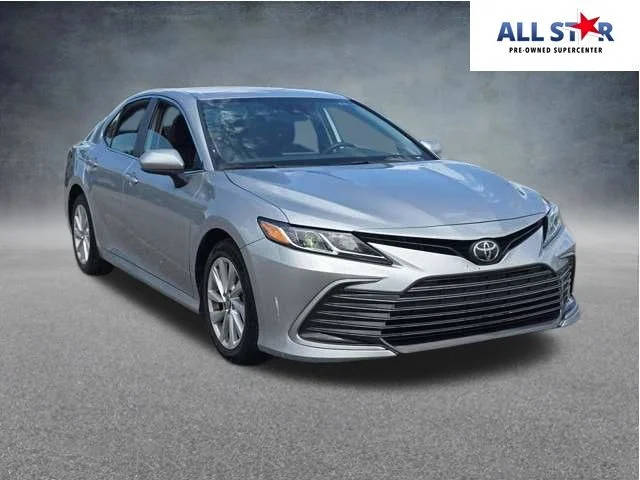 2023 Toyota Camry LE FWD photo