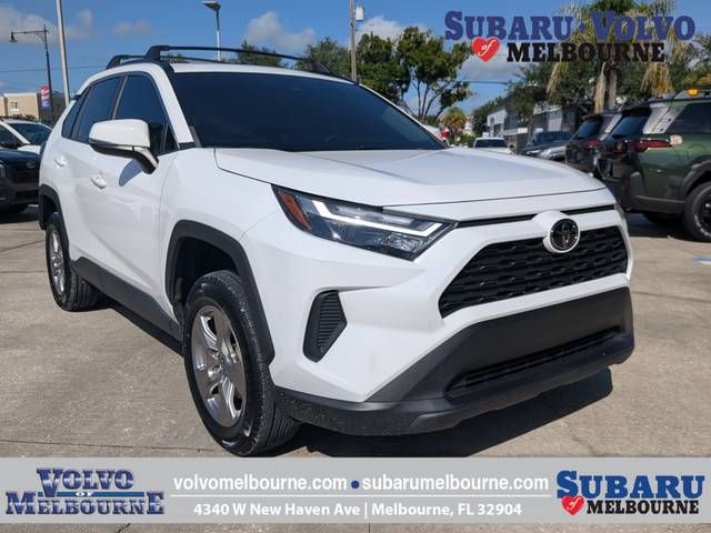 2023 Toyota RAV4 XLE FWD photo