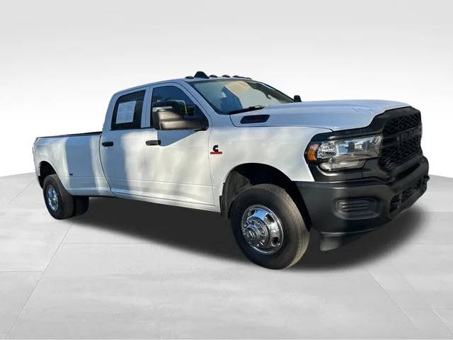 2023 Ram 3500 Tradesman 4WD photo