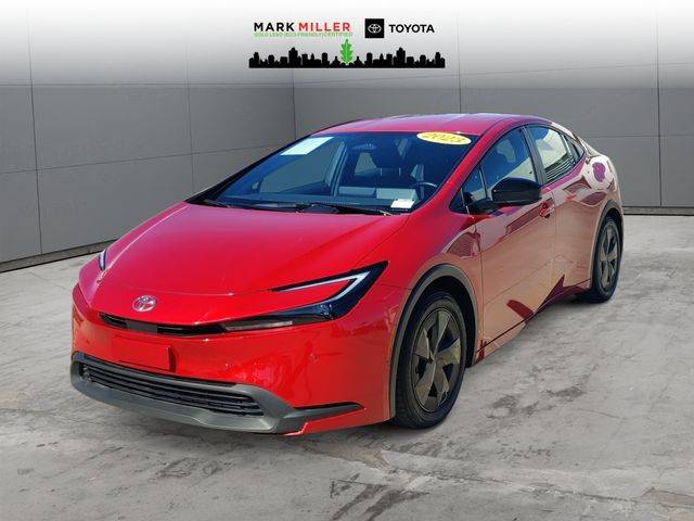 2023 Toyota Prius LE FWD photo