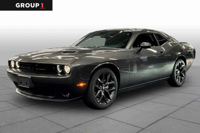 2023 Dodge Challenger SXT RWD photo