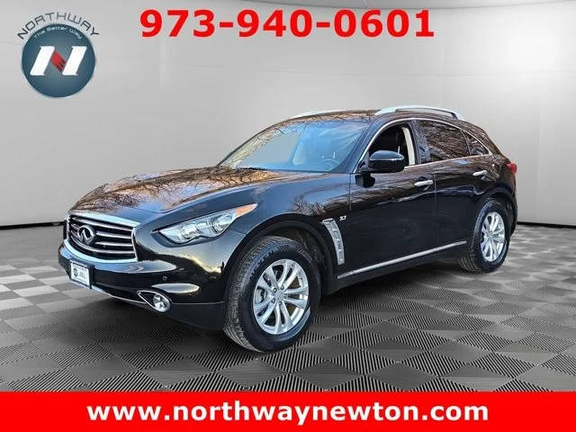 2016 Infiniti QX70  AWD photo