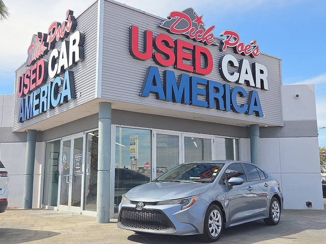 2021 Toyota Corolla LE FWD photo
