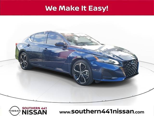 2023 Nissan Altima 2.5 SR FWD photo