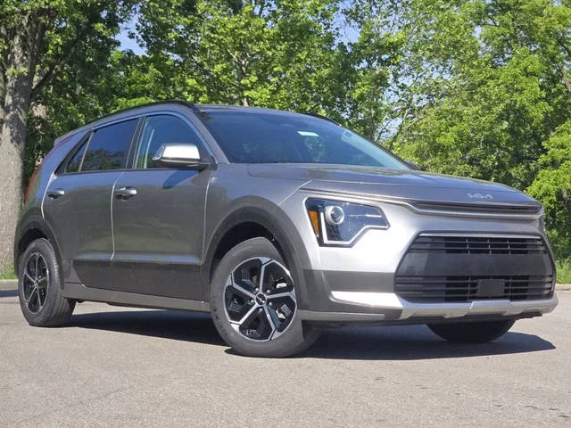 2023 Kia Niro EX FWD photo
