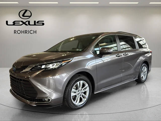 2023 Toyota Sienna XLE AWD photo