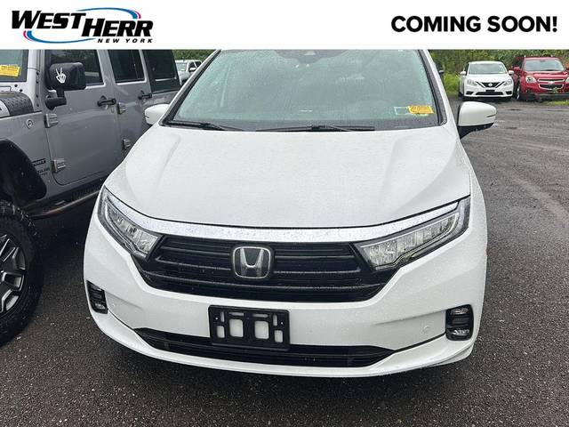 2023 Honda Odyssey Touring FWD photo