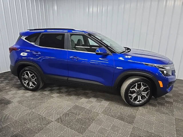 2023 Kia Seltos EX AWD photo