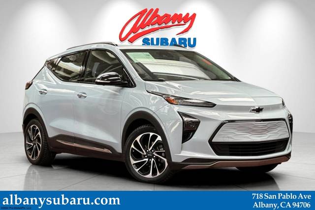 2023 Chevrolet Bolt EUV Premier FWD photo