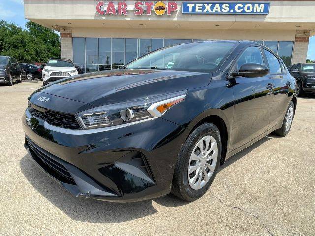 2023 Kia Forte LX FWD photo