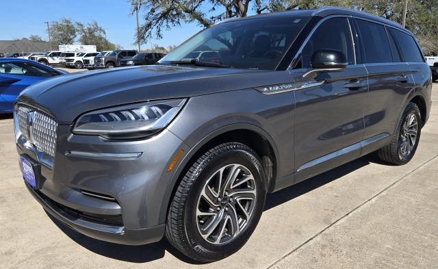2022 Lincoln Aviator Standard AWD photo