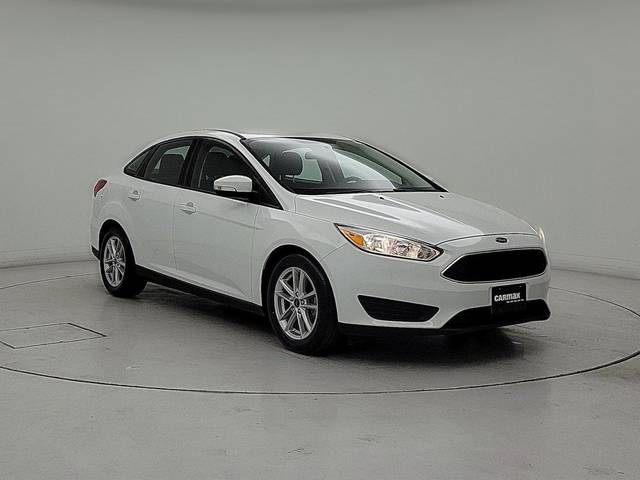 2017 Ford Focus SE FWD photo
