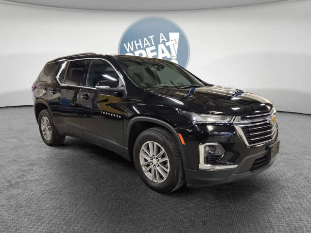 2023 Chevrolet Traverse LT Leather AWD photo