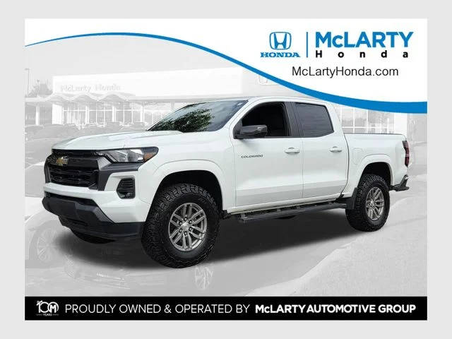 2023 Chevrolet Colorado 2WD LT RWD photo