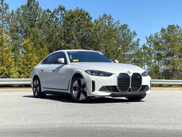 2023 BMW i4 eDrive35 RWD photo