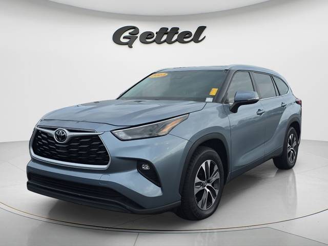 2023 Toyota Highlander XLE FWD photo