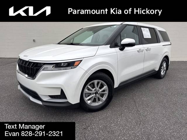 2023 Kia Carnival LX FWD photo