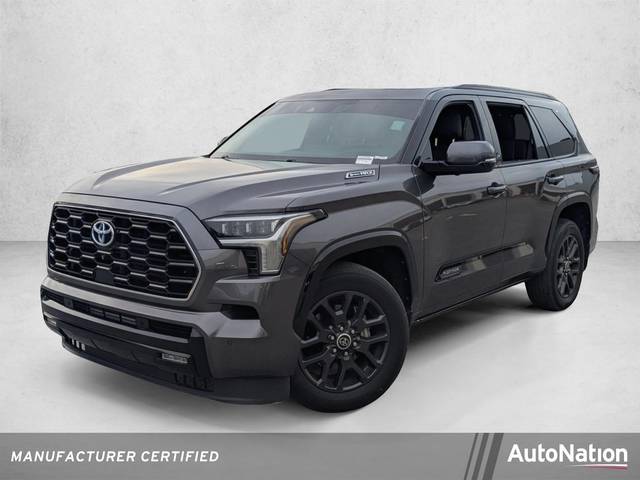 2023 Toyota Sequoia Platinum 4WD photo
