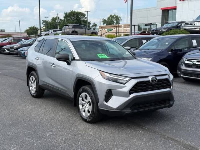 2023 Toyota RAV4 LE AWD photo