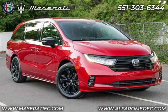 2023 Honda Odyssey Sport FWD photo