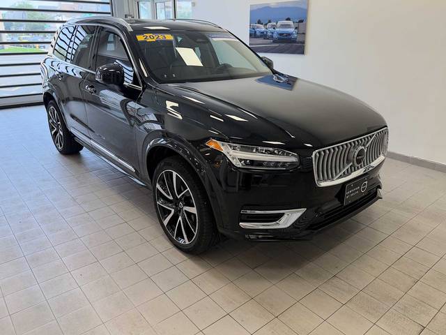 2023 Volvo XC90 Plus AWD photo