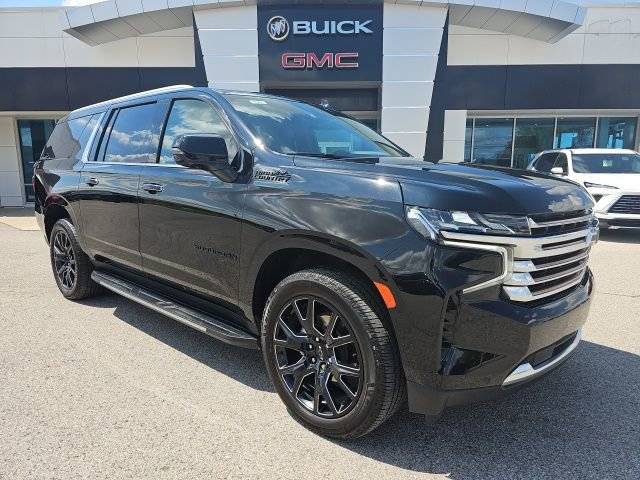 2023 Chevrolet Suburban High Country 4WD photo