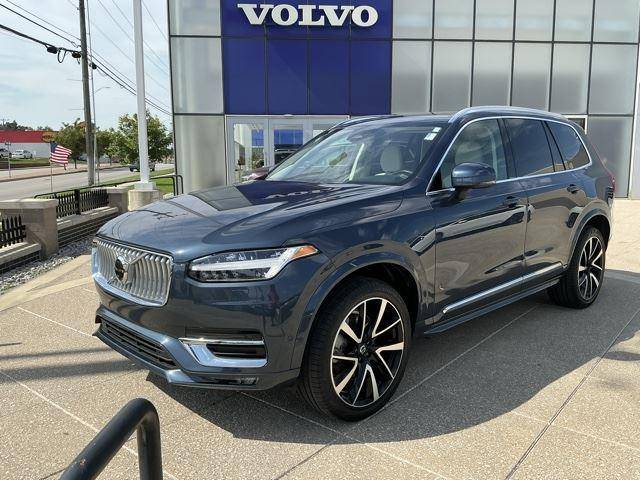 2023 Volvo XC90 Plus AWD photo