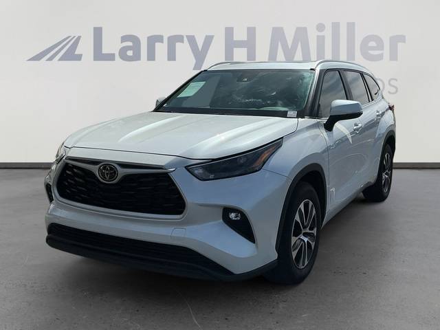 2023 Toyota Highlander XLE FWD photo
