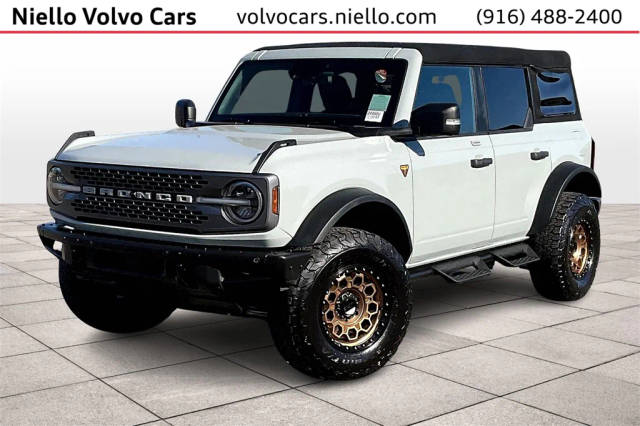 2023 Ford Bronco 4 Door Black Diamond 4WD photo