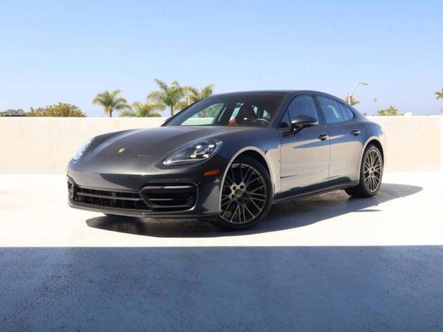 2023 Porsche Panamera Platinum Edition RWD photo