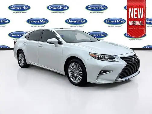 2016 Lexus ES  FWD photo