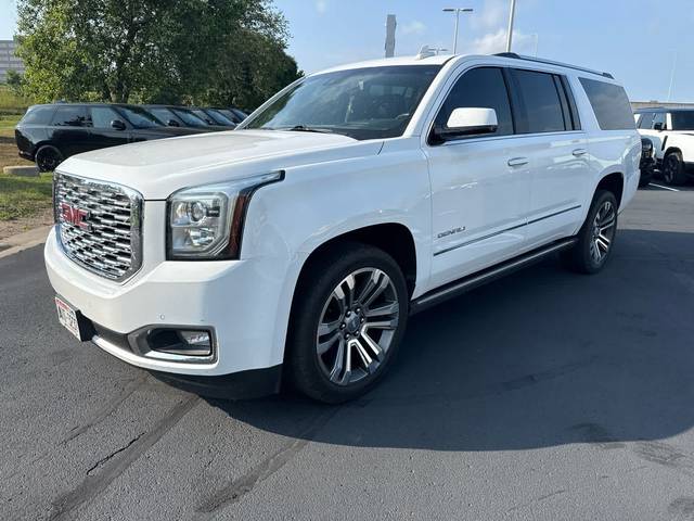 2020 GMC Yukon XL Denali 4WD photo