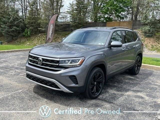 2023 Volkswagen Atlas 3.6L V6 SE w/Technology AWD photo