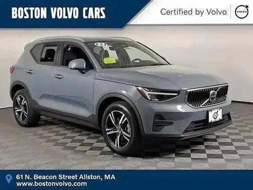 2023 Volvo XC40 Core AWD photo