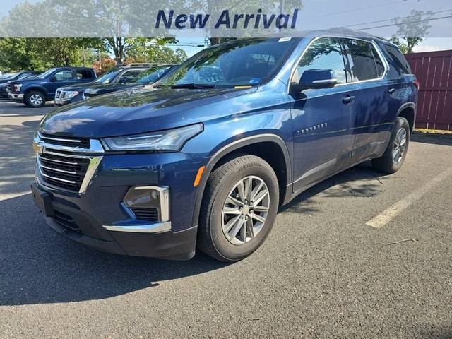 2023 Chevrolet Traverse LT Cloth FWD photo
