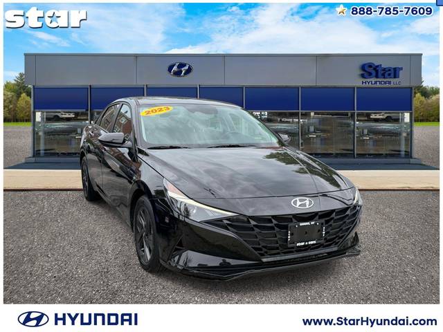 2023 Hyundai Elantra SEL FWD photo