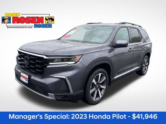 2023 Honda Pilot Touring AWD photo