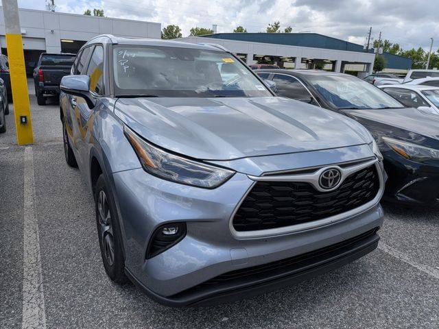 2023 Toyota Highlander XLE FWD photo
