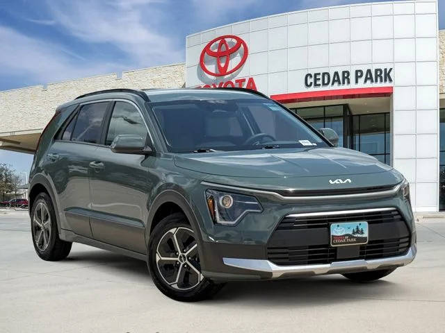 2023 Kia Niro EX FWD photo