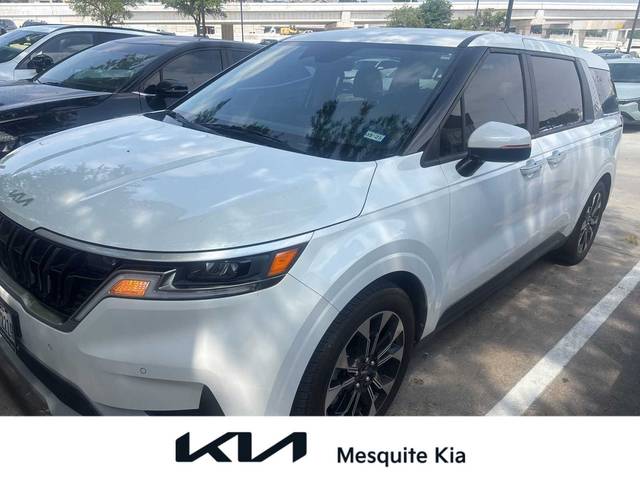 2023 Kia Carnival EX FWD photo