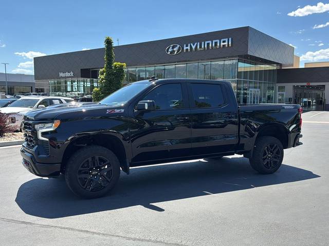 2023 Chevrolet Silverado 1500 LT Trail Boss 4WD photo