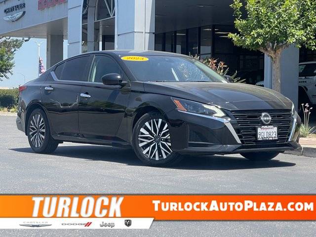 2023 Nissan Altima 2.5 SV FWD photo