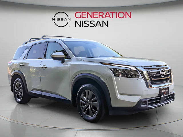 2023 Nissan Pathfinder SV 4WD photo