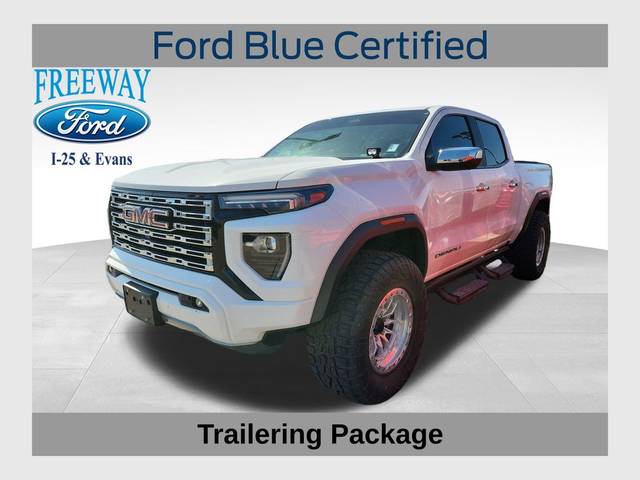 2023 GMC Canyon 4WD Denali 4WD photo