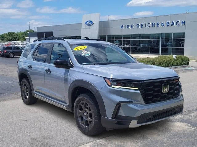 2023 Honda Pilot TrailSport AWD photo