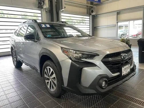 2023 Subaru Outback Premium AWD photo